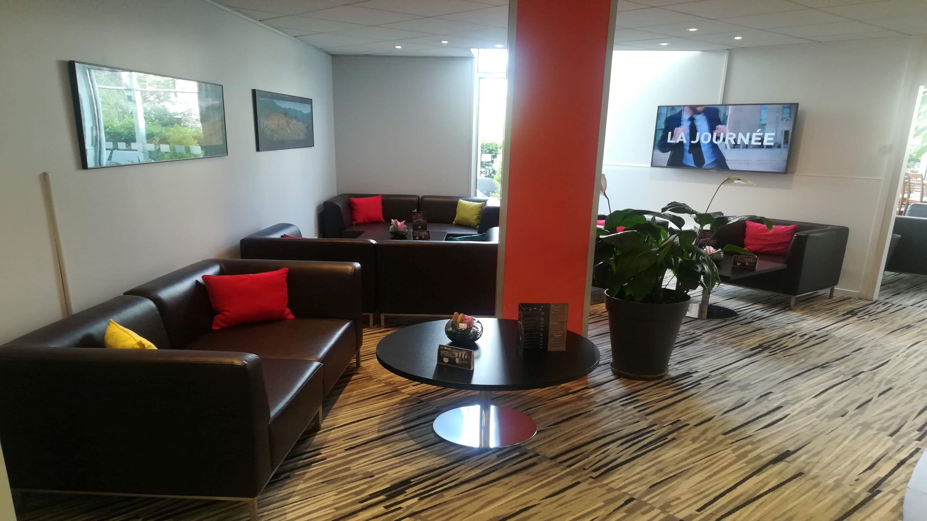 Holiday Inn Clermont Ferrand Centre By Ihg Экстерьер фото